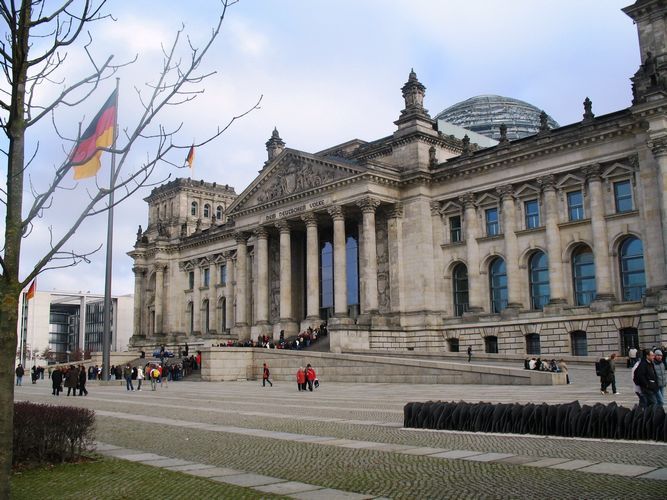 Un Immenso Largo Al Centro Di Berlino
